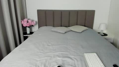 Snapshot of miss_emilyy chatting on 03-08-25, 05:22 Emily online show from 03-08-25, 05:22