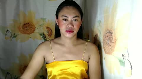 Snapshot of miss_eva2025 chatting on 04-26-26, 05:49 Eva online show from 04-26-26, 05:49
