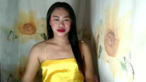 Snapshot of miss_eva2025 chatting on 05-22-26, 10:43 Eva online show from 05-22-26, 10:43