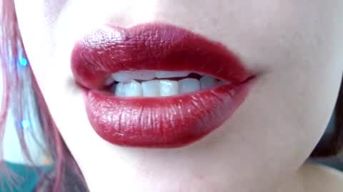 Miss Evoleth online show from 01-31-25, 07:51