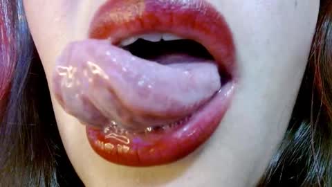 Miss Evoleth online show from 02-10-25, 07:26