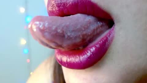 Miss Evoleth online show from 02-27-25, 05:56