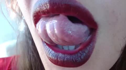 Miss Evoleth online show from 10-16-25, 07:37