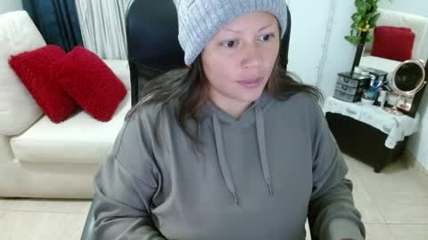 Miss Evoleth online show from 05-13-26, 08:44