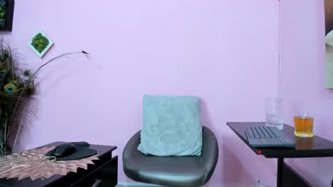 Monica Patricia online show from 09-17-25, 10:39