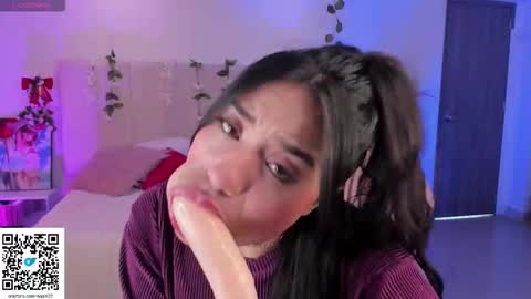 Snapshot of miss_ginebra_1 chatting on 09-24-25, 02:15 insta online show from 09-24-25, 02:15