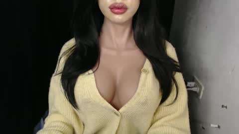 Lyn online show from 02-21-26, 03:35