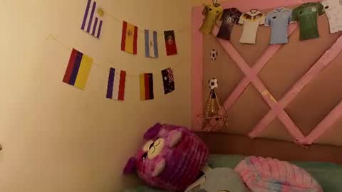 Snapshot of miss_japan_ chatting on 06-25-26, 09:19 Japo online show from 06-25-26, 09:19