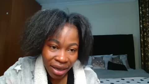 Snapshot of miss_kiarrafit chatting on 01-17-25, 01:57 Miss Kiarrafit online show from 01-17-25, 01:57