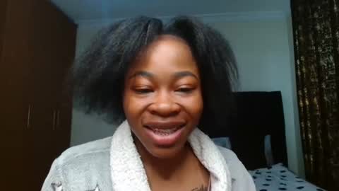 Snapshot of miss_kiarrafit chatting on 01-18-25, 10:39 Miss Kiarrafit online show from 01-18-25, 10:39