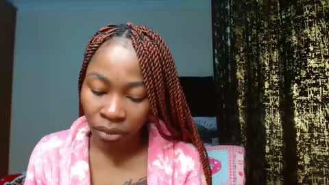 Snapshot of miss_kiarrafit chatting on 02-08-25, 01:43 Miss Kiarrafit online show from 02-08-25, 01:43