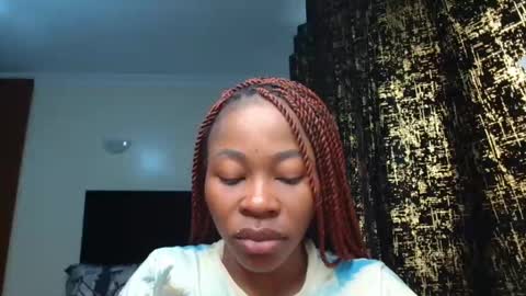 Snapshot of miss_kiarrafit chatting on 02-18-25, 01:11 Miss Kiarrafit online show from 02-18-25, 01:11