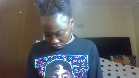 Snapshot of miss_kiarrafit chatting on 09-18-25, 04:47 Miss Kiarrafit online show from 09-18-25, 04:47