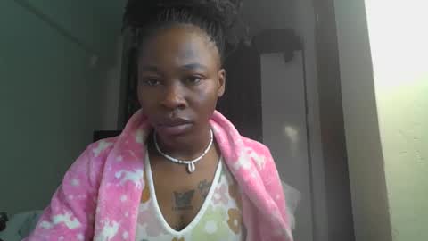 Snapshot of miss_kiarrafit chatting on 11-25-25, 12:38 Miss Kiarrafit online show from 11-25-25, 12:38