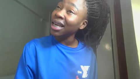 Snapshot of miss_kiarrafit chatting on 11-29-25, 01:52 Miss Kiarrafit online show from 11-29-25, 01:52