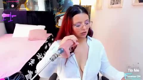 Snapshot of miss_kloee chatting on 07-24-26, 07:45 Kloe online show from 07-24-26, 07:45