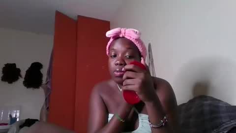 Snapshot of miss_kookie chatting on 01-21-25, 02:26 miss_kookie online show from 01-21-25, 02:26