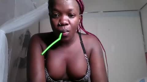 Snapshot of miss_kookie chatting on 02-19-25, 06:44 miss_kookie online show from 02-19-25, 06:44