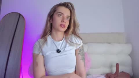 Snapshot of miss_lanaa chatting on 07-07-26, 12:46 Alana online show from 07-07-26, 12:46