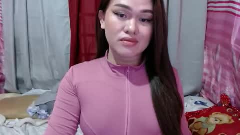 miss_leah07 online show from 03-05-26, 08:32