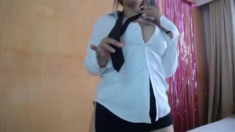 lilieth  online show from 03-08-26, 04:00