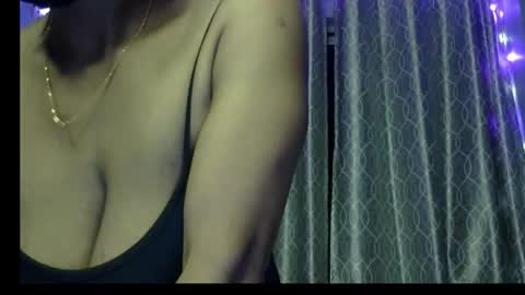 Snapshot of miss_mahi69 chatting on 04-24-26, 04:31 Mahi online show from 04-24-26, 04:31