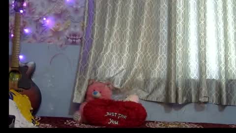 Snapshot of miss_mahi69 chatting on 05-19-26, 06:53 Mahi online show from 05-19-26, 06:53
