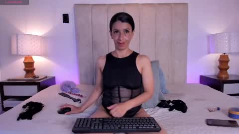 Snapshot of miss_milf_ chatting on 05-05-26, 08:17 miss_milf_ online show from 05-05-26, 08:17