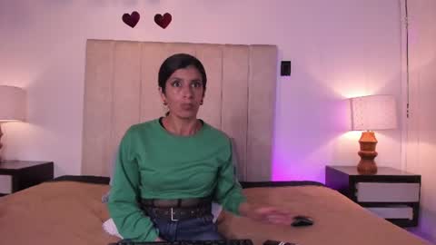 miss_milf_ online show from 06-27-26, 07:19