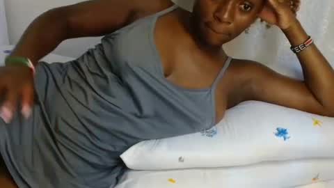 Snapshot of miss_monroee chatting on 07-15-26, 10:59 monroe online show from 07-15-26, 10:59