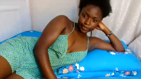 Snapshot of miss_monroee chatting on 07-20-26, 01:24 monroe online show from 07-20-26, 01:24