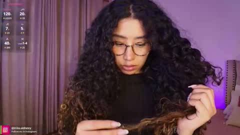 Amy Olivera online show from 11-21-25, 12:48