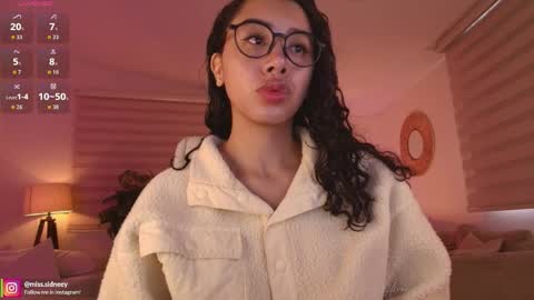 Amy Olivera online show from 05-25-26, 12:44