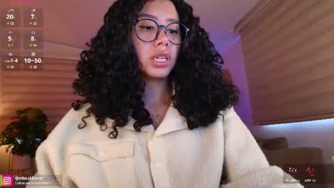 Snapshot of miss_sidney chatting on 06-16-26, 01:03 Amy Olivera online show from 06-16-26, 01:03