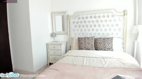 Zoee     online show from 12-05-24, 04:01