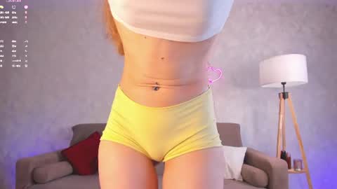 Snapshot of miss_spider chatting on 07-03-26, 07:15 Spider girl Help me reach 10 likes online show from 07-03-26, 07:15