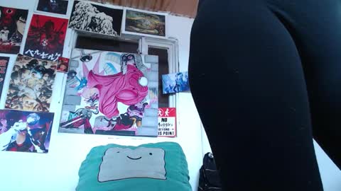 Snapshot of miss_spy chatting on 11-02-25, 04:09 Kortana 2.0 dont forget thumbs up and follow me on twitter online show from 11-02-25, 04:09