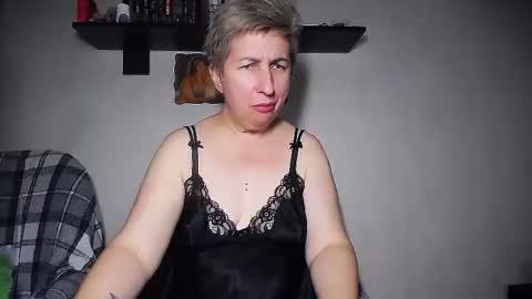 Snapshot of miss_tasha_kom chatting on 10-10-25, 12:48 miss_tasha_kom online show from 10-10-25, 12:48