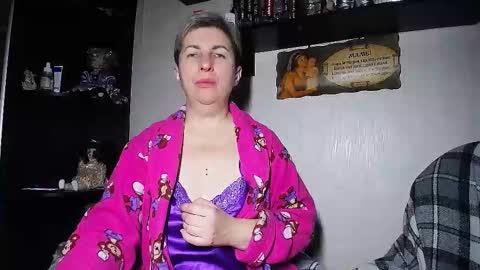 Snapshot of miss_tasha_kom chatting on 10-18-25, 03:31 miss_tasha_kom online show from 10-18-25, 03:31