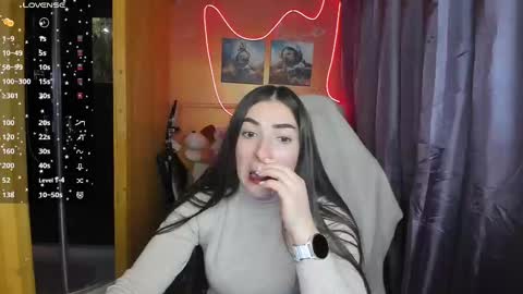 Snapshot of miss_tasy chatting on 02-27-25, 11:41 Melanie January 15th is my birthday there will be an interesting show online show from 02-27-25, 11:41