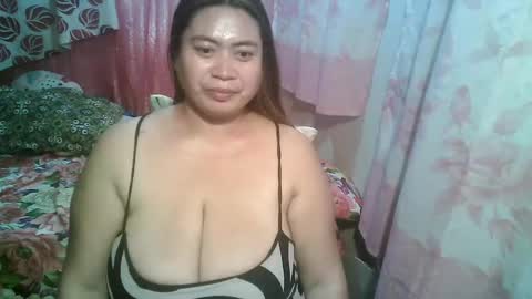 Snapshot of miss_v0lcan0 chatting on 03-11-25, 12:06 miss v0lcan0 online show from 03-11-25, 12:06