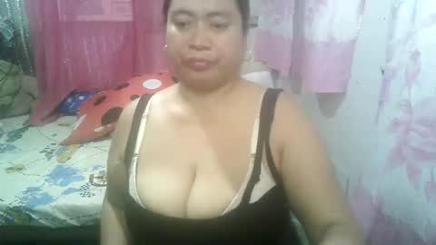 Snapshot of miss_v0lcan0 chatting on 09-12-25, 12:44 miss v0lcan0 online show from 09-12-25, 12:44