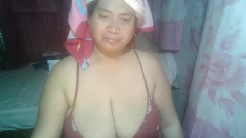 Snapshot of miss_v0lcan0 chatting on 09-25-25, 10:52 miss v0lcan0 online show from 09-25-25, 10:52