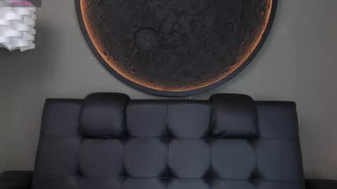 Vaiolette online show from 12-19-25, 11:06