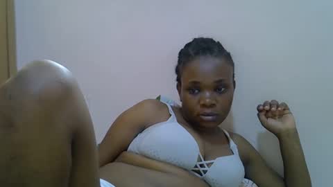 miss_velour online show from 04-16-26, 01:01