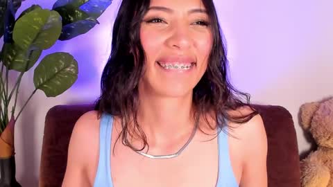 Miss Veronica online show from 04-06-26, 01:01