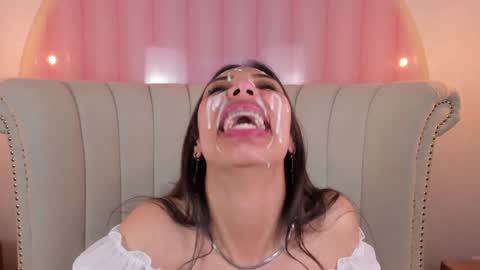 Snapshot of miss_veronicaa chatting on 12-09-24, 05:41 Veronica summer 7AM to 1500 PM hour GMT-5 online show from 12-09-24, 05:41