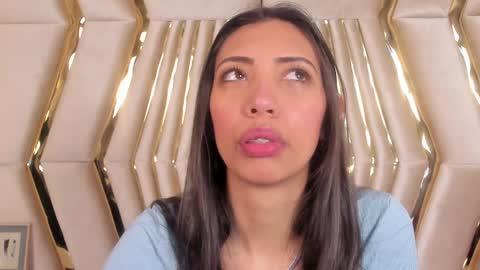 Snapshot of miss_veronicaa chatting on 12-14-24, 12:01 Veronica summer 7AM to 1500 PM hour GMT-5 online show from 12-14-24, 12:01