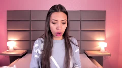 Snapshot of miss_veronicaa chatting on 01-15-25, 11:32 Veronica summer 7AM to 1500 PM hour GMT-5 online show from 01-15-25, 11:32