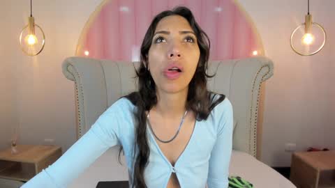 Snapshot of miss_veronicaa chatting on 01-27-25, 11:32 Veronica summer 7AM to 1500 PM hour GMT-5 online show from 01-27-25, 11:32